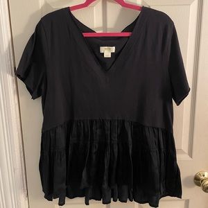 Maeve by Anthropologie navy cotton/silk short sleeve shirt, size large.